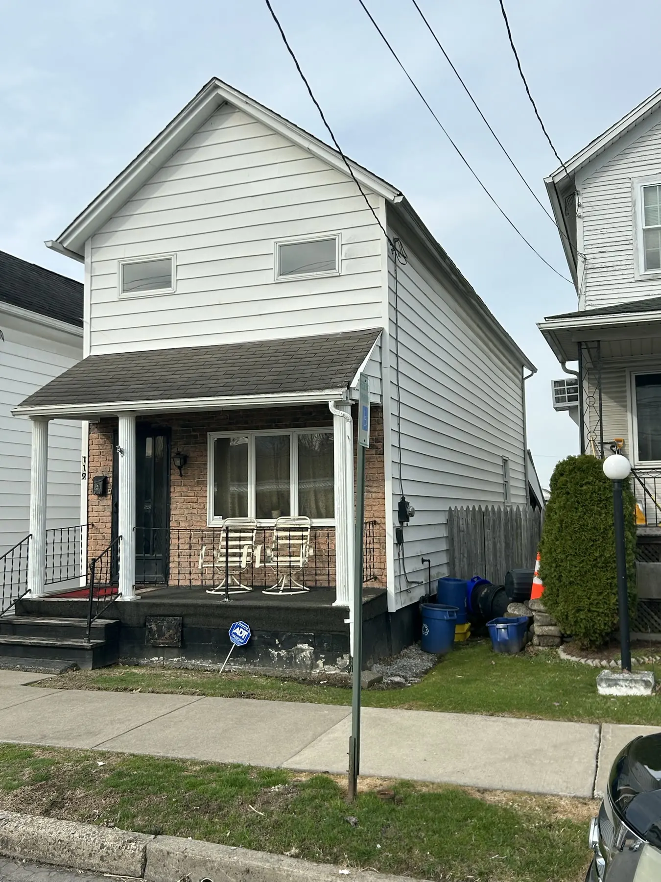 Fachada de 119 Pine St, Nanticoke PA, renovación en curso