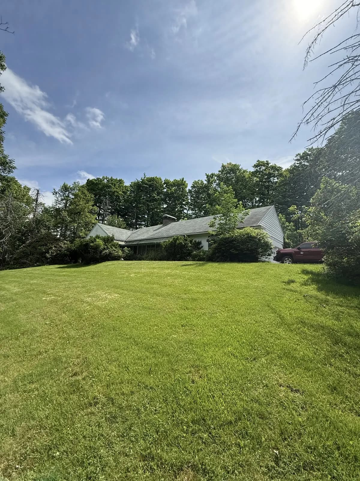 Foto de 352 Maple Lake Rd, Moscow, PA 18444