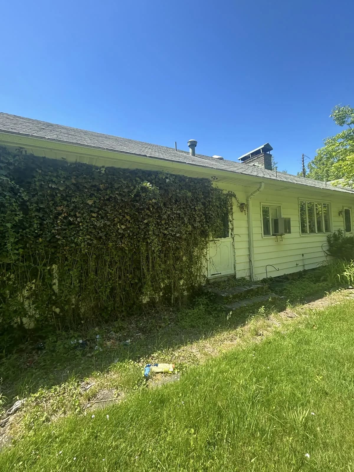 Photo 9 of 352 Maple Lake Rd, Moscow, PA 18444