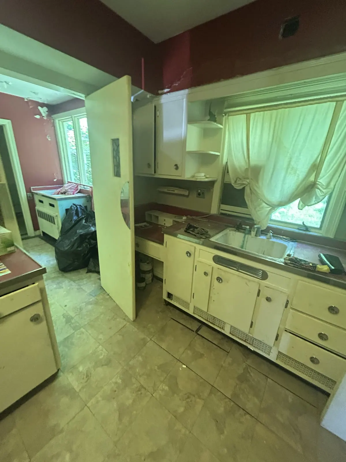Photo 10 of 352 Maple Lake Rd, Moscow, PA 18444