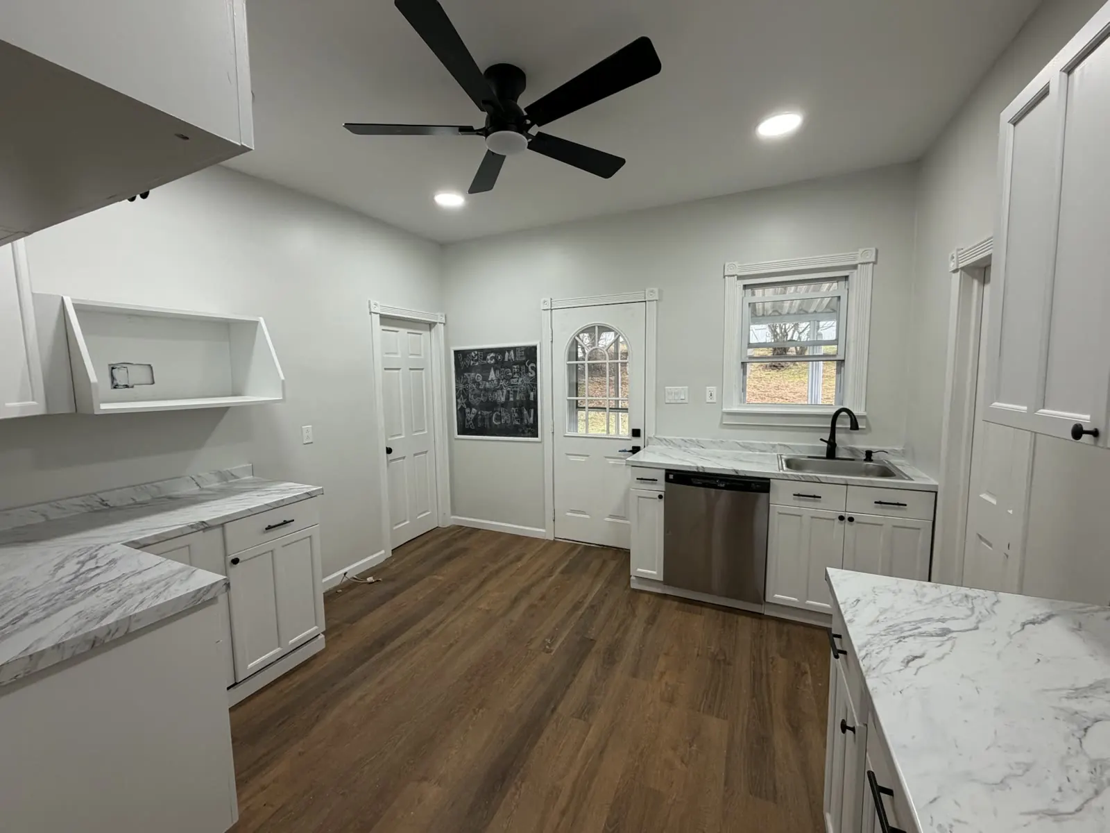Photo 12 of 427 Crown Ave, Scranton, PA 18505
