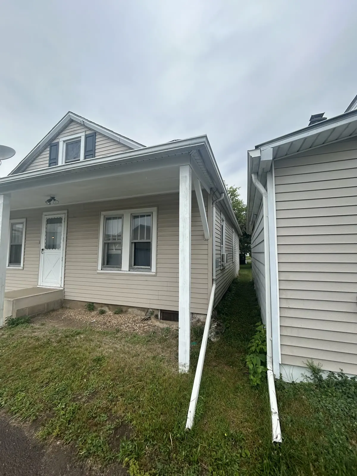 Photo 2 of 507 Monroe St, Berwick, PA 18603