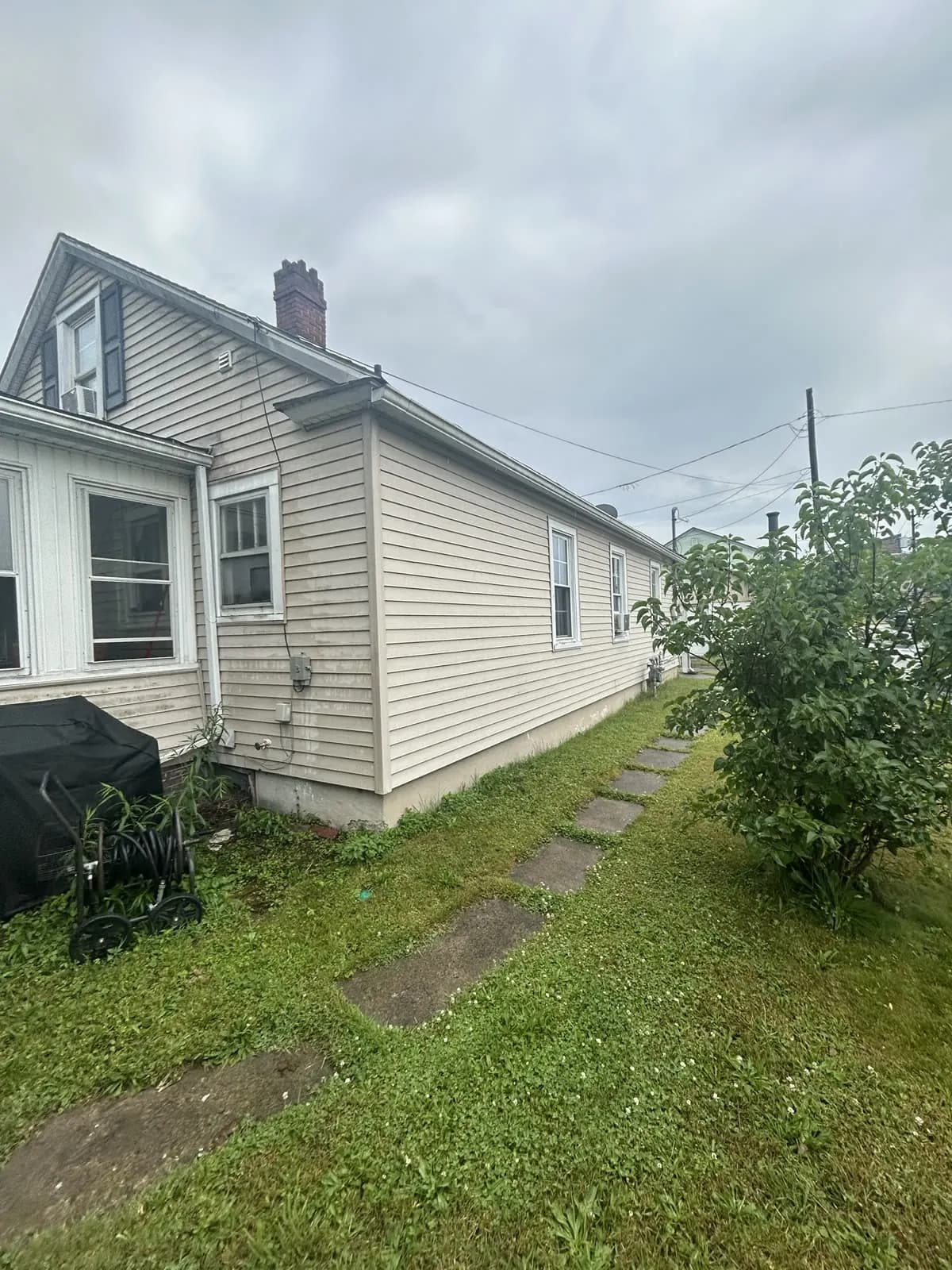 Photo 4 of 507 Monroe St, Berwick, PA 18603